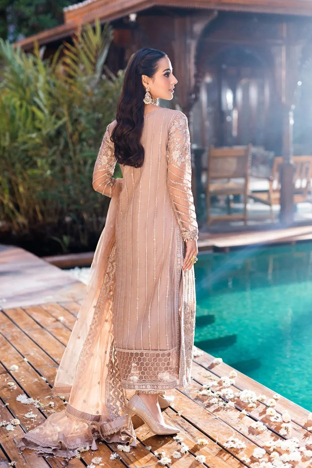 Elegant Azure Chiffon Suit with Stylish Detailing