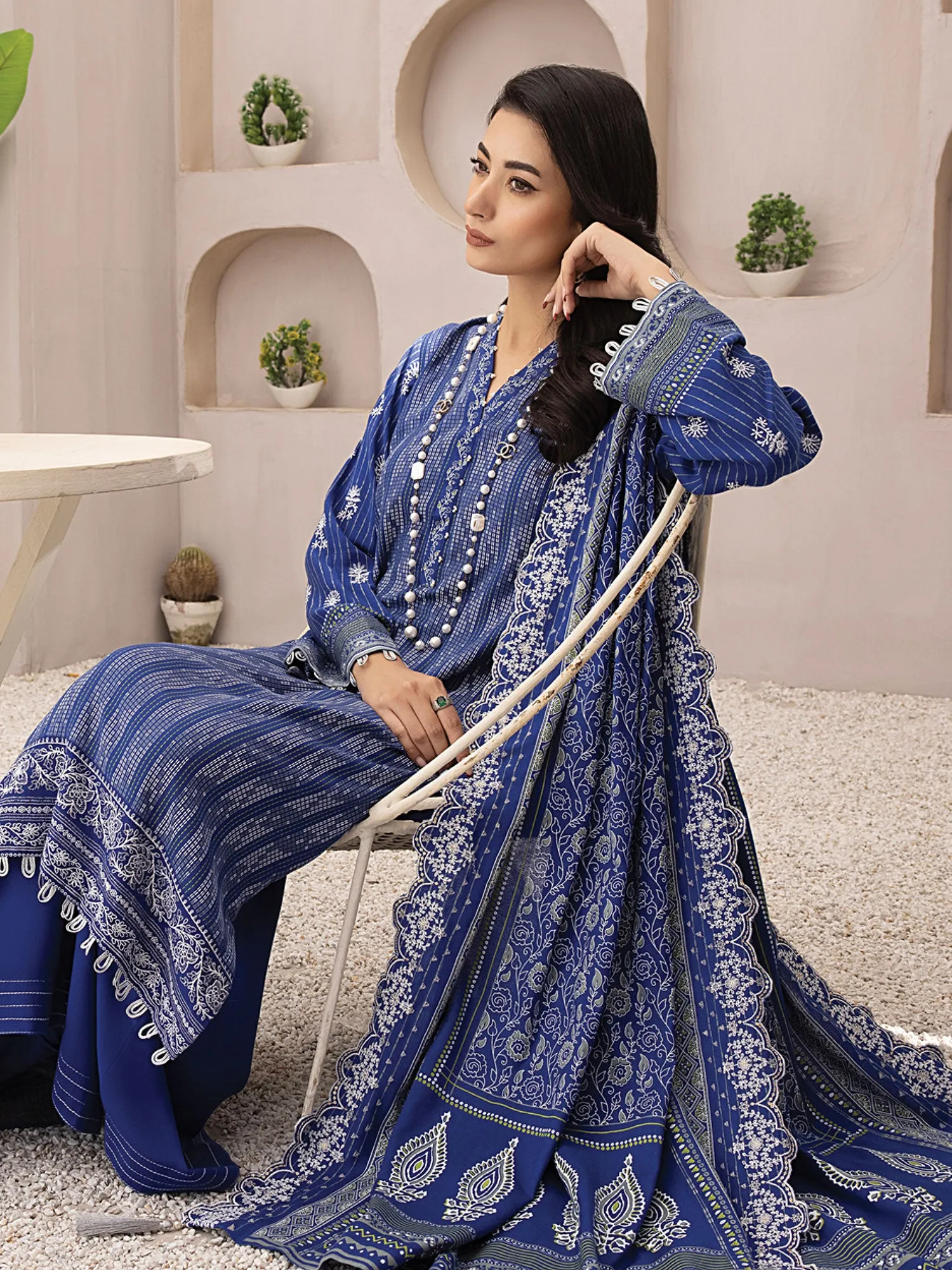 Blue Lakhany Unstitched Pashmina Suit with Embroidery (LG-ZH-0101)