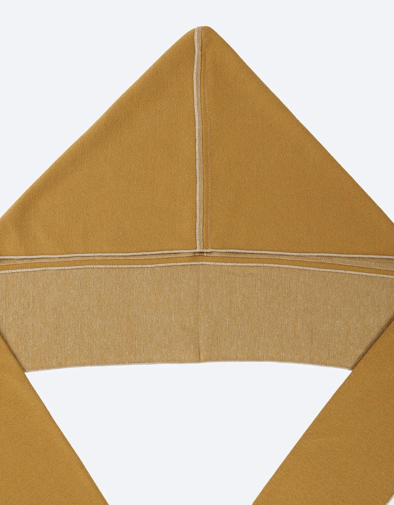 Reversible hooded scarf in 2 coloured jacquard